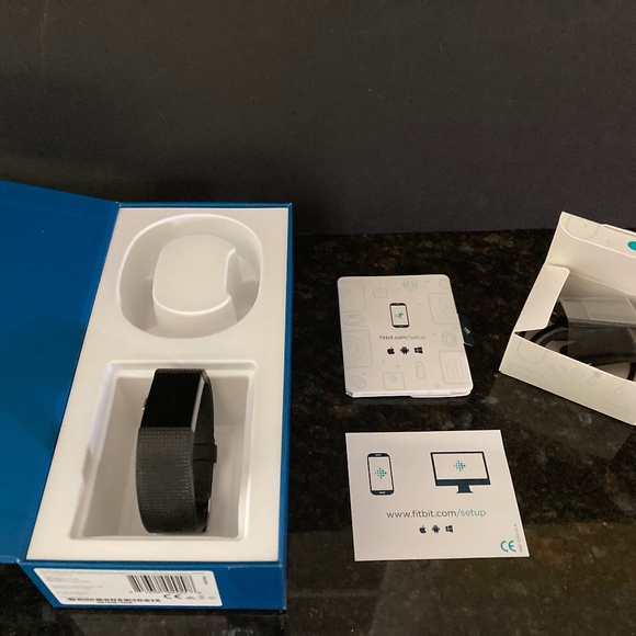 Fitbit Charge 2 Heart Rate & Fitness Wristband/Black Small/Extra Blue Band/EUC!! - Picture 4 of 6